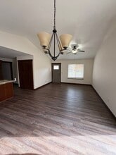 588 Blue Karner Dr in Altoona, WI - Building Photo - Building Photo