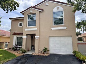 1533 Garden Rd in Weston, FL - Building Photo