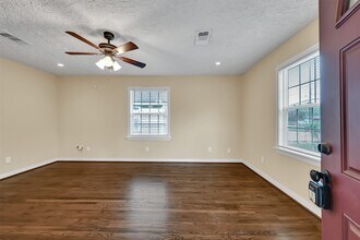 5540 Rand St in Houston, TX - Foto de edificio - Building Photo