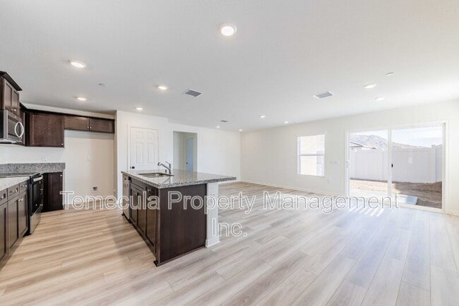 30473 Tesoro Rnch Ct in Homeland, CA - Building Photo - Building Photo