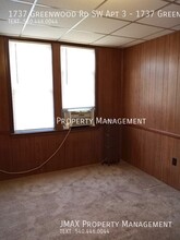 1737 Greenwood Rd SW in Roanoke, VA - Building Photo - Building Photo