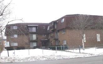 7159 W 81st Pl Apartamentos