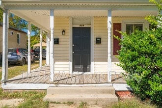 929 Farmer St in Petersburg, VA - Building Photo - Building Photo