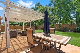 27 N Arrow Canyon Cir in Spring, TX - Foto de edificio - Building Photo