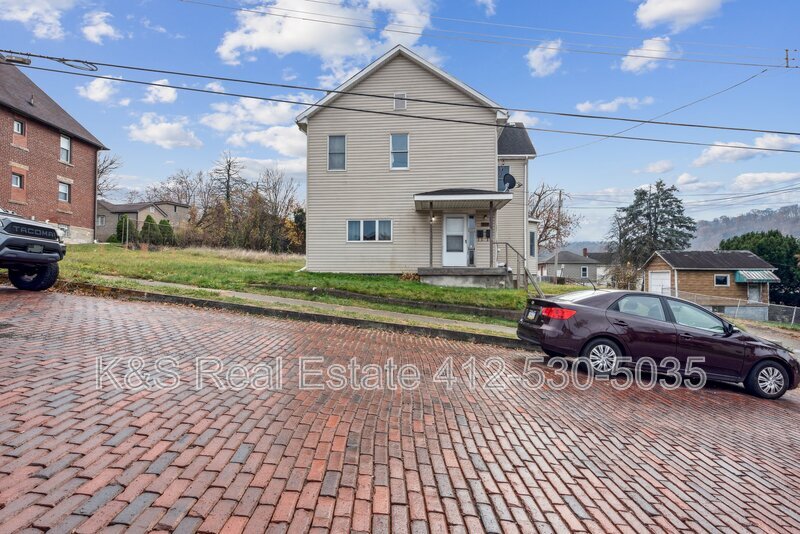 310 Juniper St in McKeesport, PA - Foto de edificio