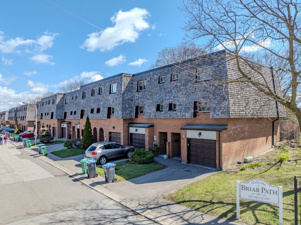 Briar Path in Brampton, ON - Building Photo