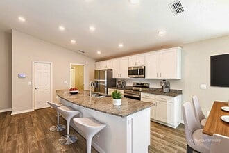 1221 Third Ct, Eagle Lake, FL in Eagle Lake, FL - Building Photo - Building Photo