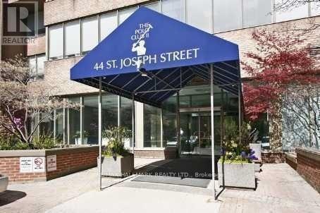44-1944 St Joseph St