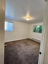 12317 35th ave NE, Unit B in Seattle, WA - Building Photo - Building Photo