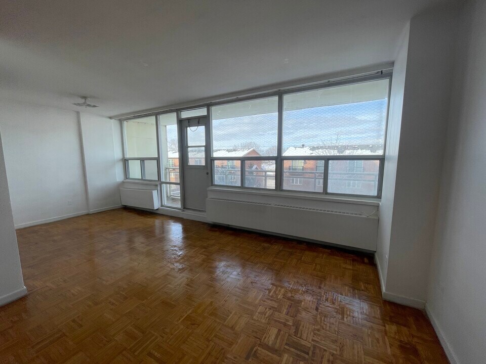 416 The Westway in Toronto, ON - Building Photo