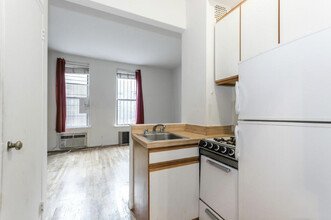 1670 York Avenue in New York, NY - Building Photo - Building Photo