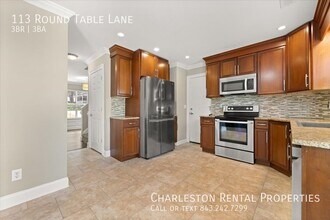 113 Round Table Ln in Goose Creek, SC - Building Photo - Building Photo