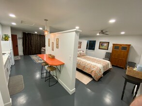 11600 Quail Rd in Auburn, CA - Foto de edificio - Building Photo