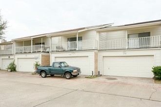 Buena Vista Townhomes in Pasadena, TX - Foto de edificio - Building Photo