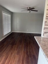 6004 Schroeder Rd, Unit Two-Bedrooms in Houston, TX - Building Photo - Building Photo
