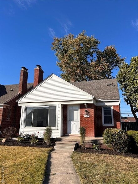 property at 15161 Sprenger Ave