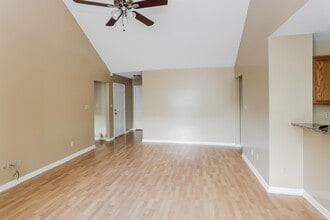 7094 Showboat Ln in Cordova, TN - Building Photo - Building Photo