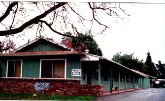 368-388 S Buena Vista Ave in San Jose, CA - Building Photo