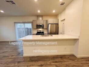 5312 Molino Cir in Roseville, CA - Building Photo - Building Photo