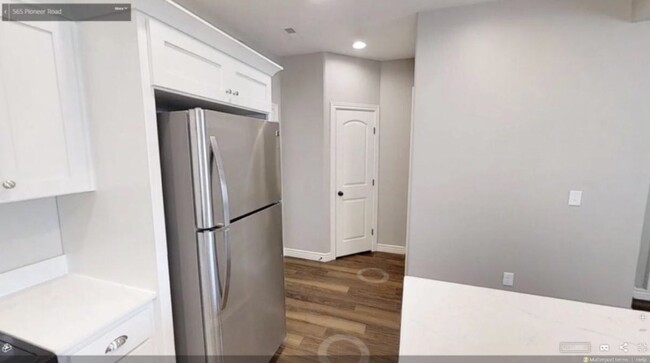 565 Pioneer Rd, Unit Bedroom 2 North in Rexburg, ID - Building Photo - Building Photo
