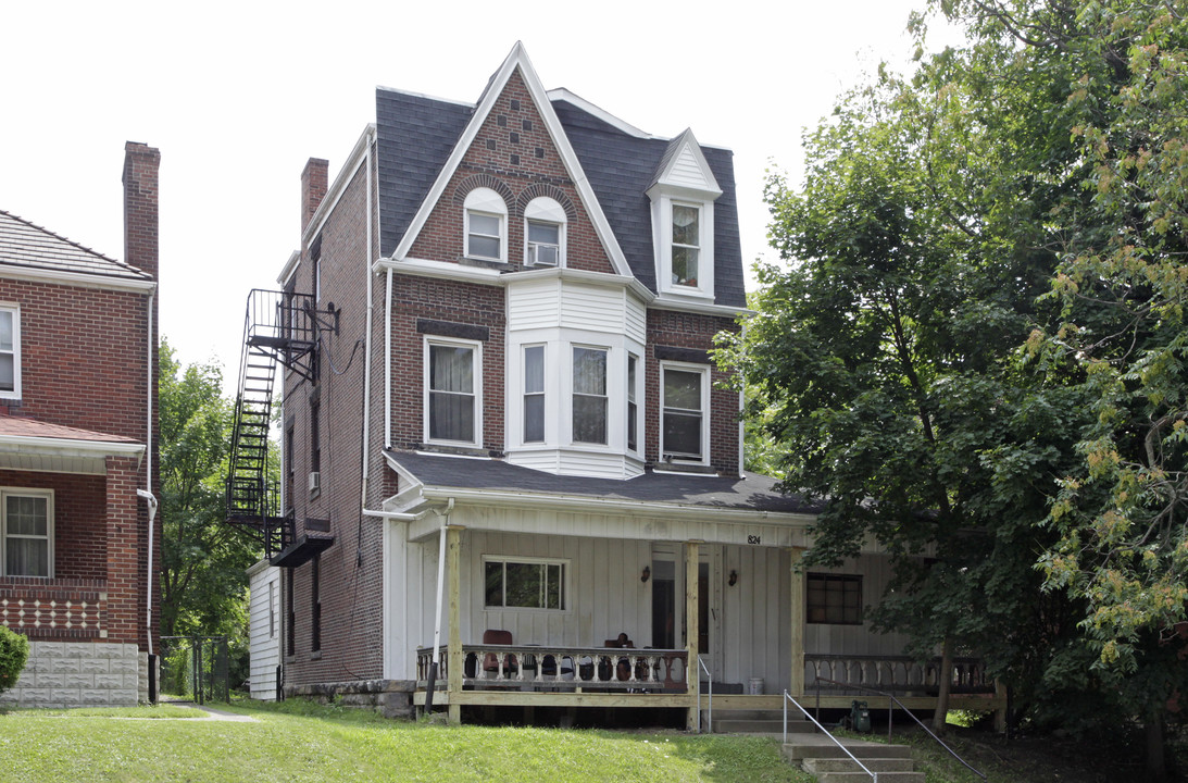 824 N Negley St in Pittsburgh, PA - Foto de edificio