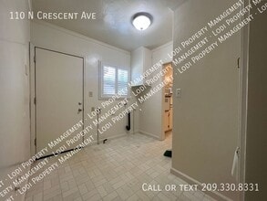 110 N Crescent Ave in Lodi, CA - Building Photo - Building Photo