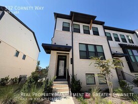 332 Cornett Wy in Lawrenceville, GA - Building Photo