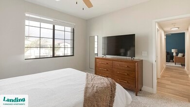 9242 W Russell Rd, Unit 14-306 in Las Vegas, NV - Building Photo - Building Photo