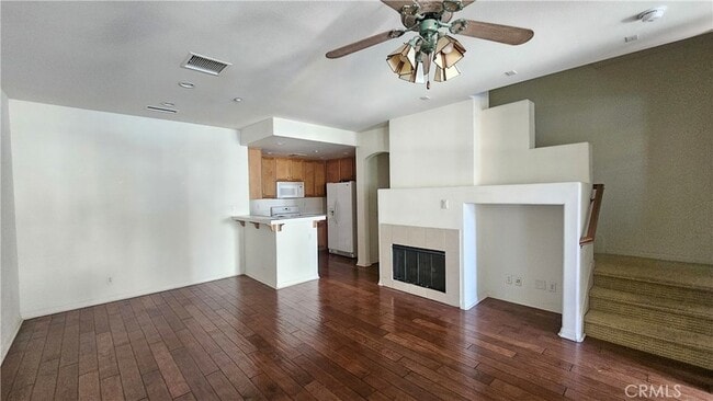 32 Vermillion in Irvine, CA - Building Photo - Building Photo
