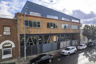 116 S Hewitt St in Los Angeles, CA - Building Photo - Building Photo