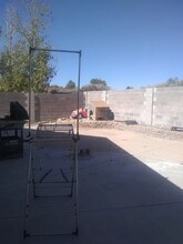 10305 Johncock Ave SW in Albuquerque, NM - Foto de edificio - Building Photo
