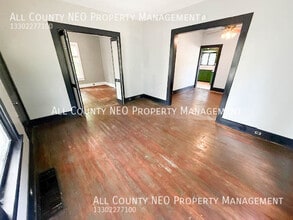 955 Morse St in Akron, OH - Building Photo - Building Photo