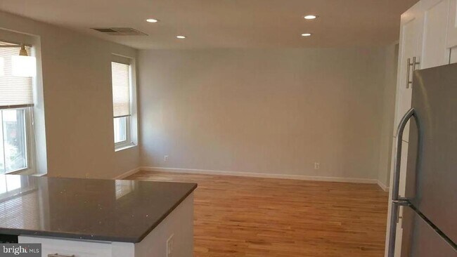 4343 Main St in Philadelphia, PA - Building Photo - Building Photo