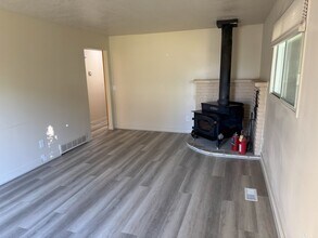 1758 Myers Ln in Riverton, UT - Building Photo - Building Photo