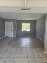 2109 Eloise Cir in North Fort Myers, FL - Building Photo - Building Photo