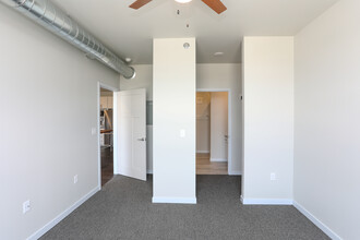 Sheyenne 32 East - Residential in West Fargo, ND - Building Photo - Interior Photo