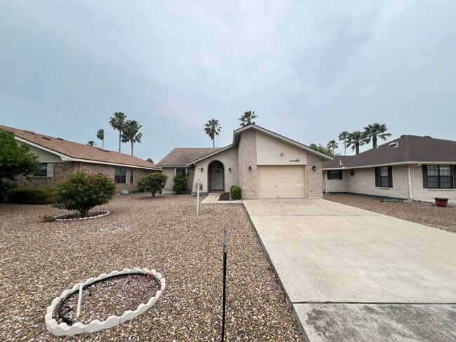 property at 812 Santa Anna Dr