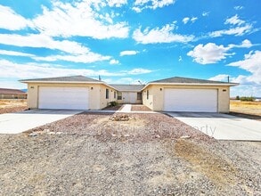 1700 Sycamore Ave in Pahrump, NV - Building Photo - Building Photo