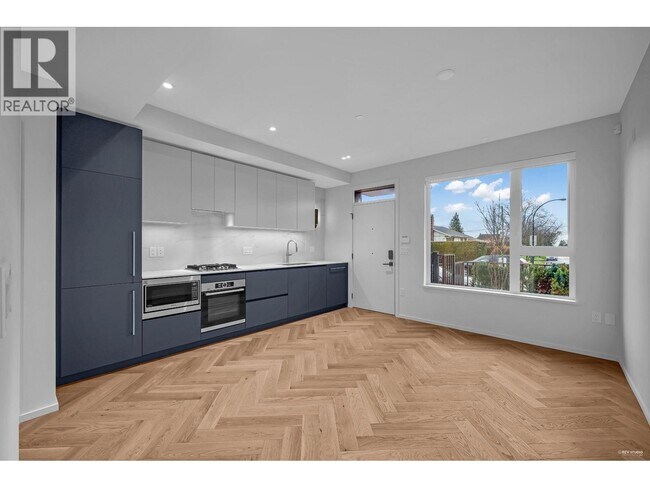 775 W 49th Ave in Vancouver, BC - Building Photo - Building Photo