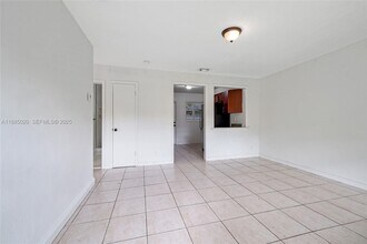 849 SW 9th Ct in Pompano Beach, FL - Building Photo - Building Photo