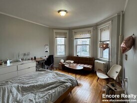 1637 Commonwealth Ave in Boston, MA - Building Photo