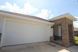 5372 Wyndell Cir in Crestview, FL - Building Photo - Building Photo