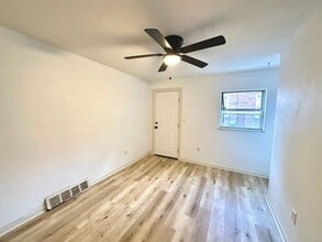 243 Orville Way in Pittsburgh, PA - Building Photo - Building Photo