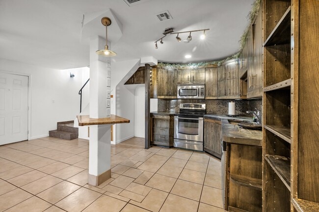 property at 4439 E Wood St