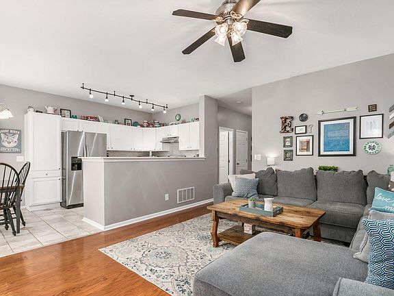 property at 657 Grove Cir