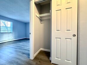 132 North St, Unit #1 in Newton, MA - Building Photo - Building Photo