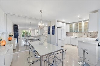 6261 Bay Club Dr, Unit 2 in Fort Lauderdale, FL - Building Photo - Building Photo