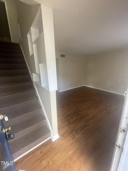 120 Byrum St in Cary, NC - Building Photo - Building Photo