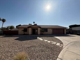 1356 S 41st Ave in Yuma, AZ - Building Photo
