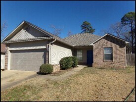 13812 Hickory Glen Dr in Alexander, AR - Building Photo